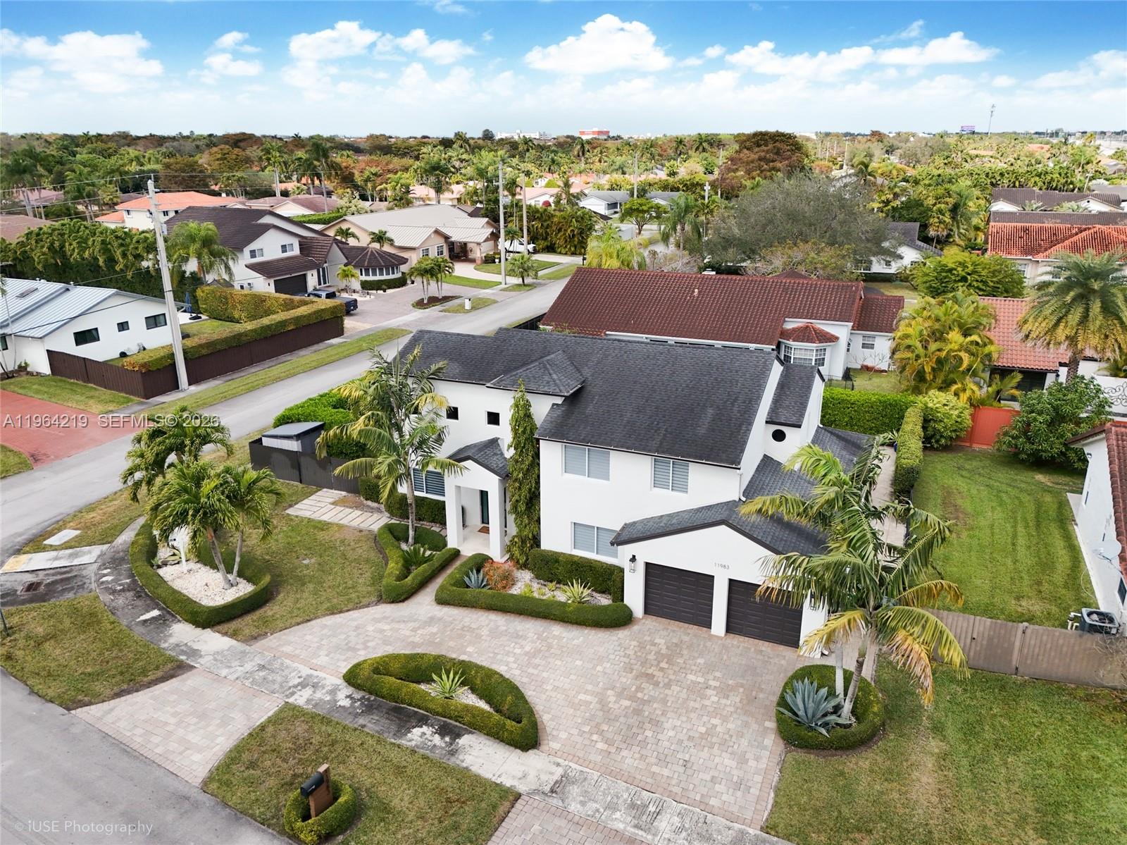 11983 Southwest 99th Street Miami, FL 33186 - Photo 34 of 39