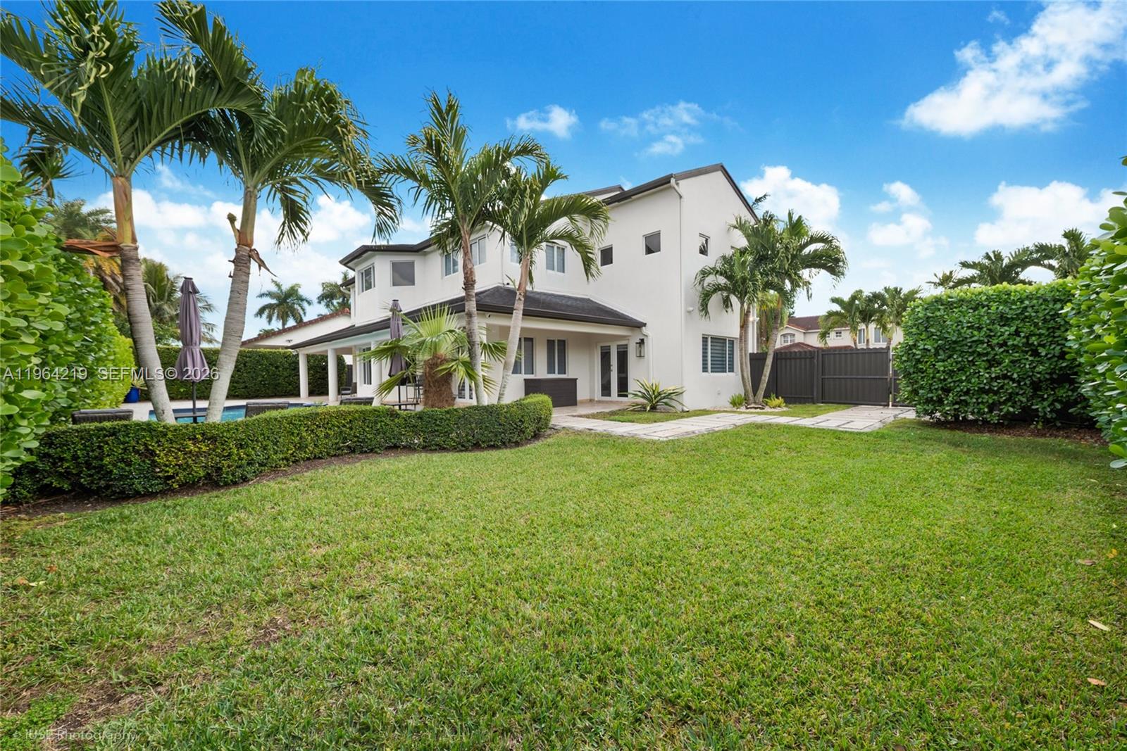 11983 Southwest 99th Street Miami, FL 33186 - Photo 8 of 39