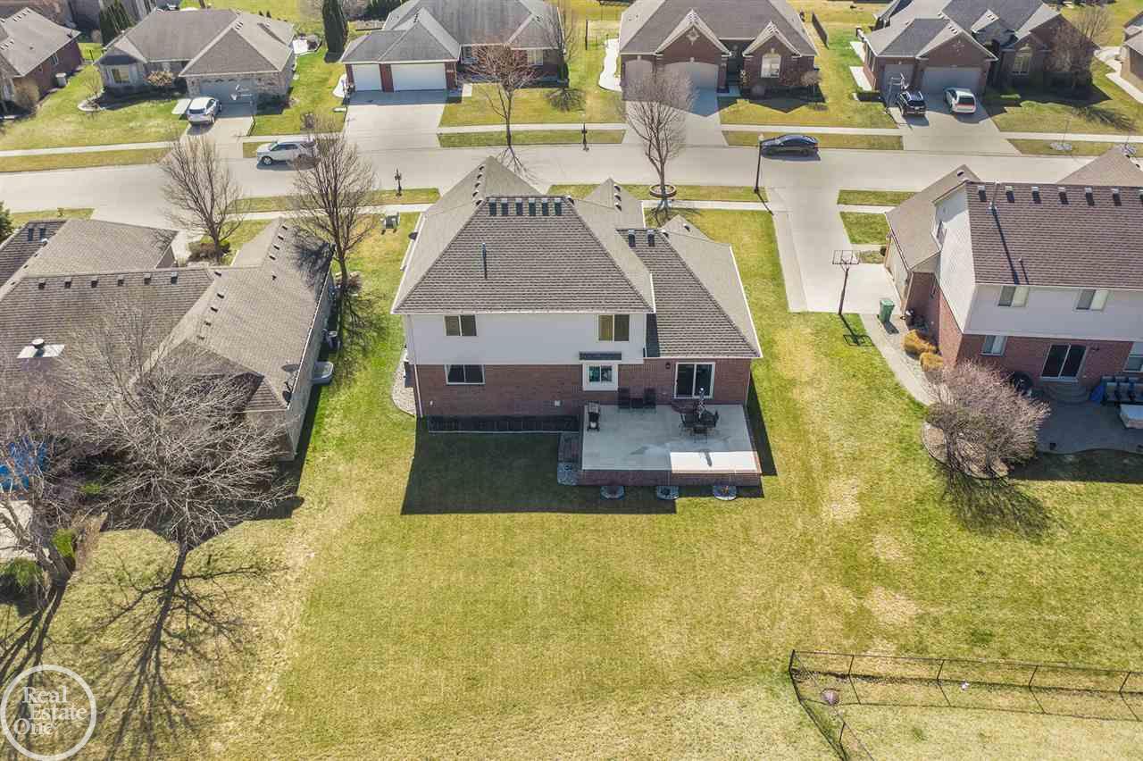 22661 Brantingham Road Macomb, MI 48044 - Photo 36 of 41 50038051-35.JPG