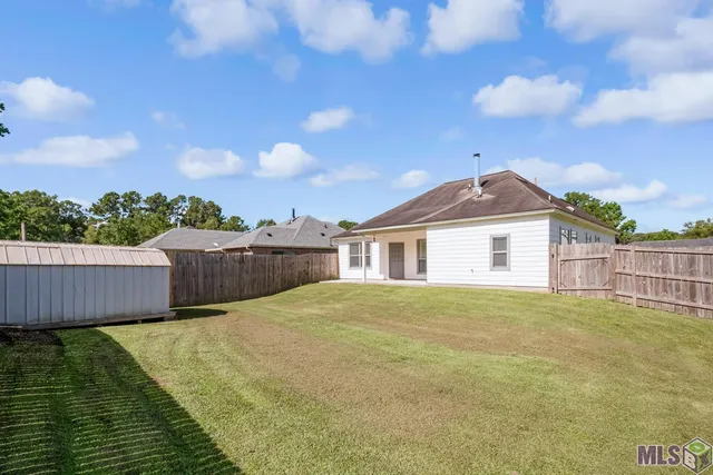 $235,000 | 27160 Woods Edge Lane, Walker, LA 70785