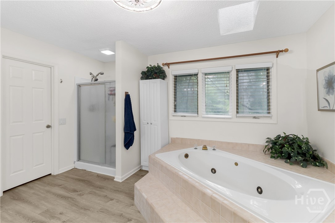 198 Dutchman's Cove Road Midway, GA 31320 - Photo 20 of 39 Primary Bathroom