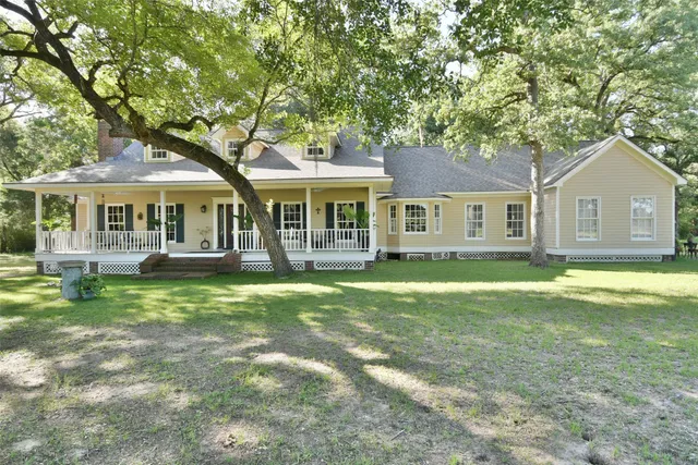 $950,000 | 1263 Weishuhn Road, New Ulm, TX 78950