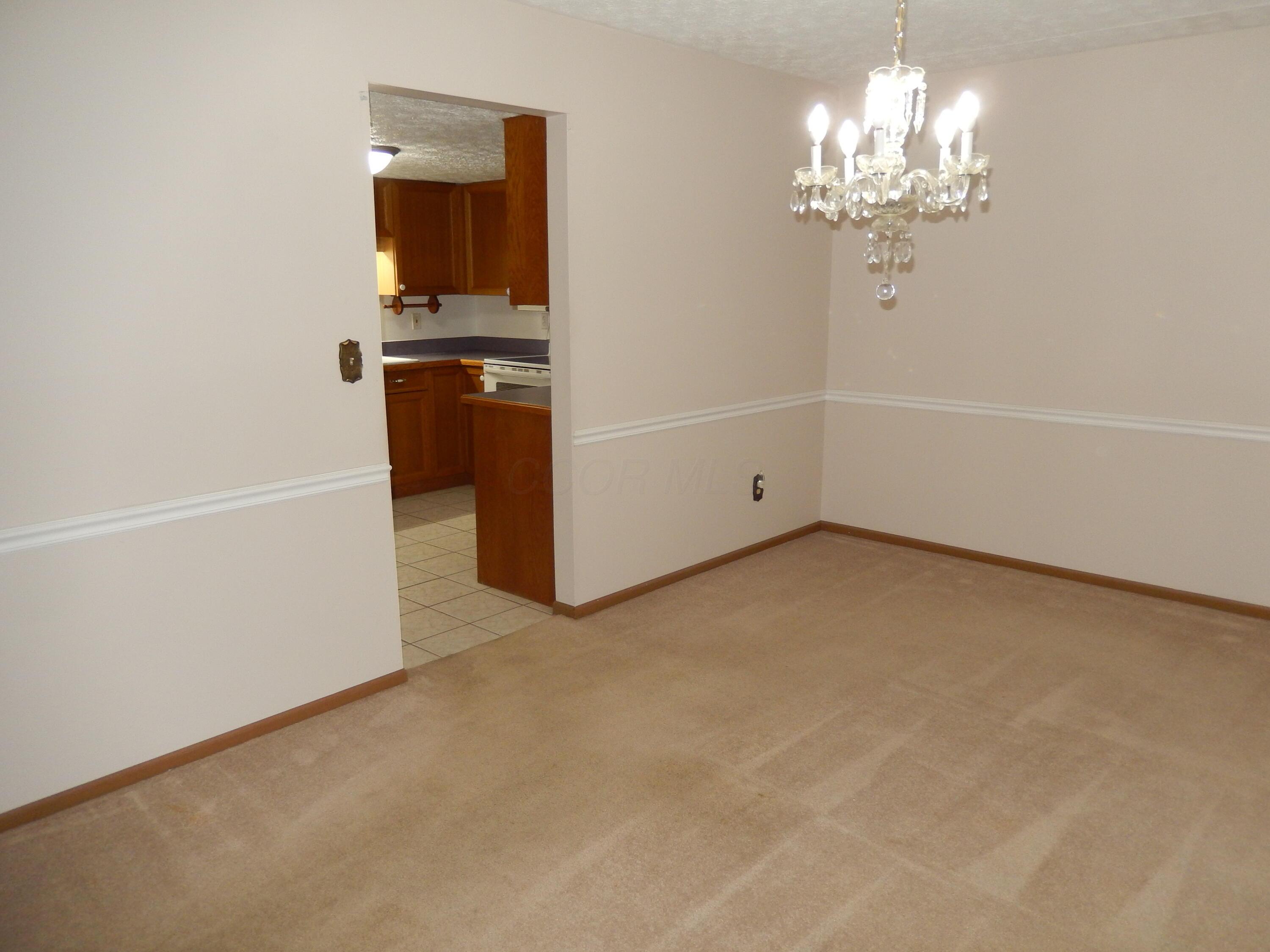 3939 Karl Road, Unit 103 Columbus, OH 43224 - Photo 10 of 50 Dining Room
