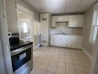 709 Rhodes Avenue Grandview, MO 64030 - Photo 4 of 9