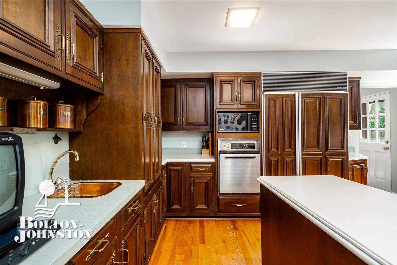 94 Touraine Road Grosse Pointe, MI 48236 - Photo 15 of 95 Kitchen