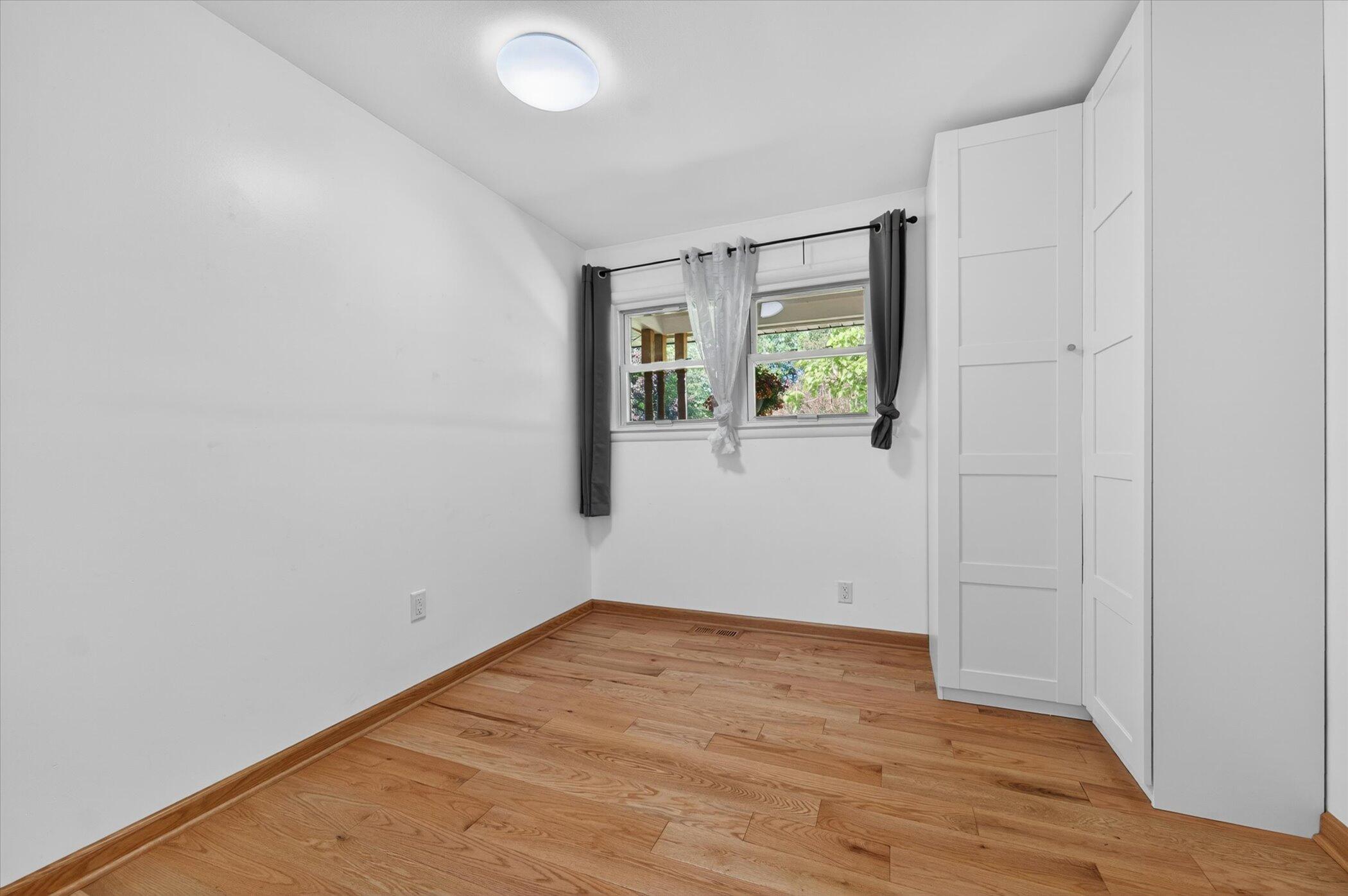 900 Pomona Road Ann Arbor, MI 48103 - Photo 15 of 60 15-900-Pomona-Rd-WindowStill
