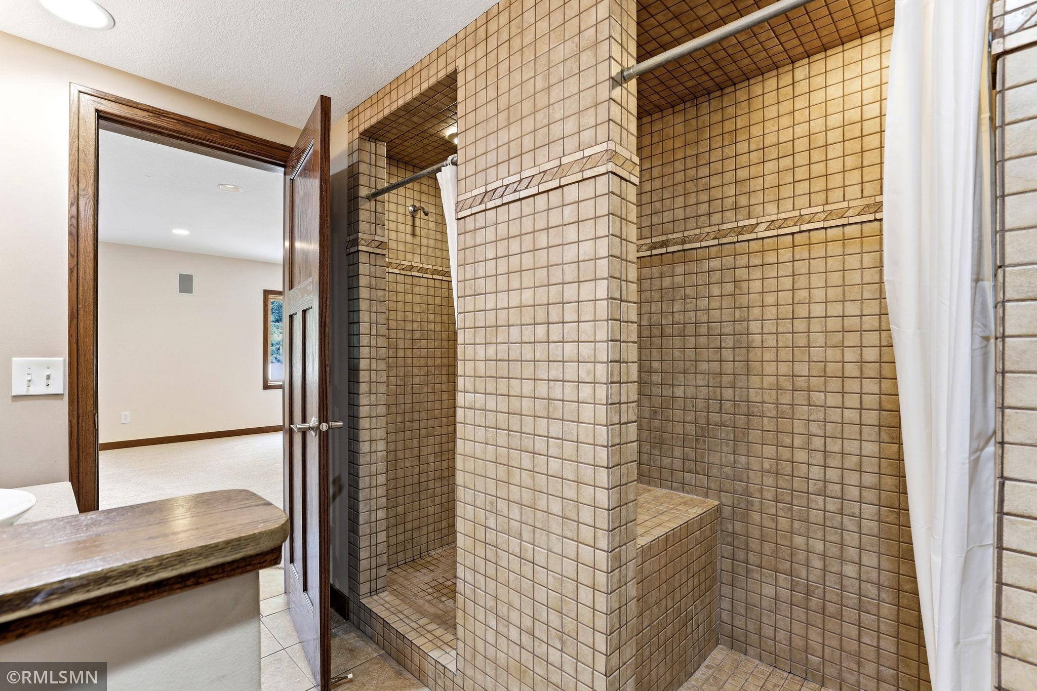 6911 Cambridge Road Shakopee, MN 55379 - Photo 50 of 56 Gallery Image 50