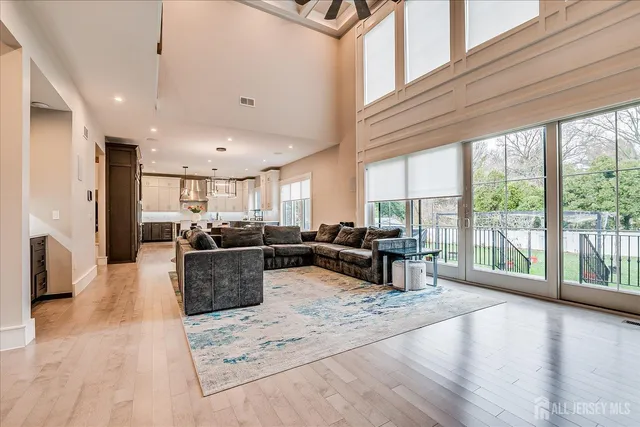 $9,000 | 3979 Park Avenue, Edison, NJ 08820