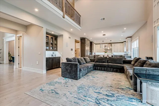 $9,000 | 3979 Park Avenue, Edison, NJ 08820