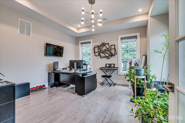 $9,000 | 3979 Park Avenue, Edison, NJ 08820