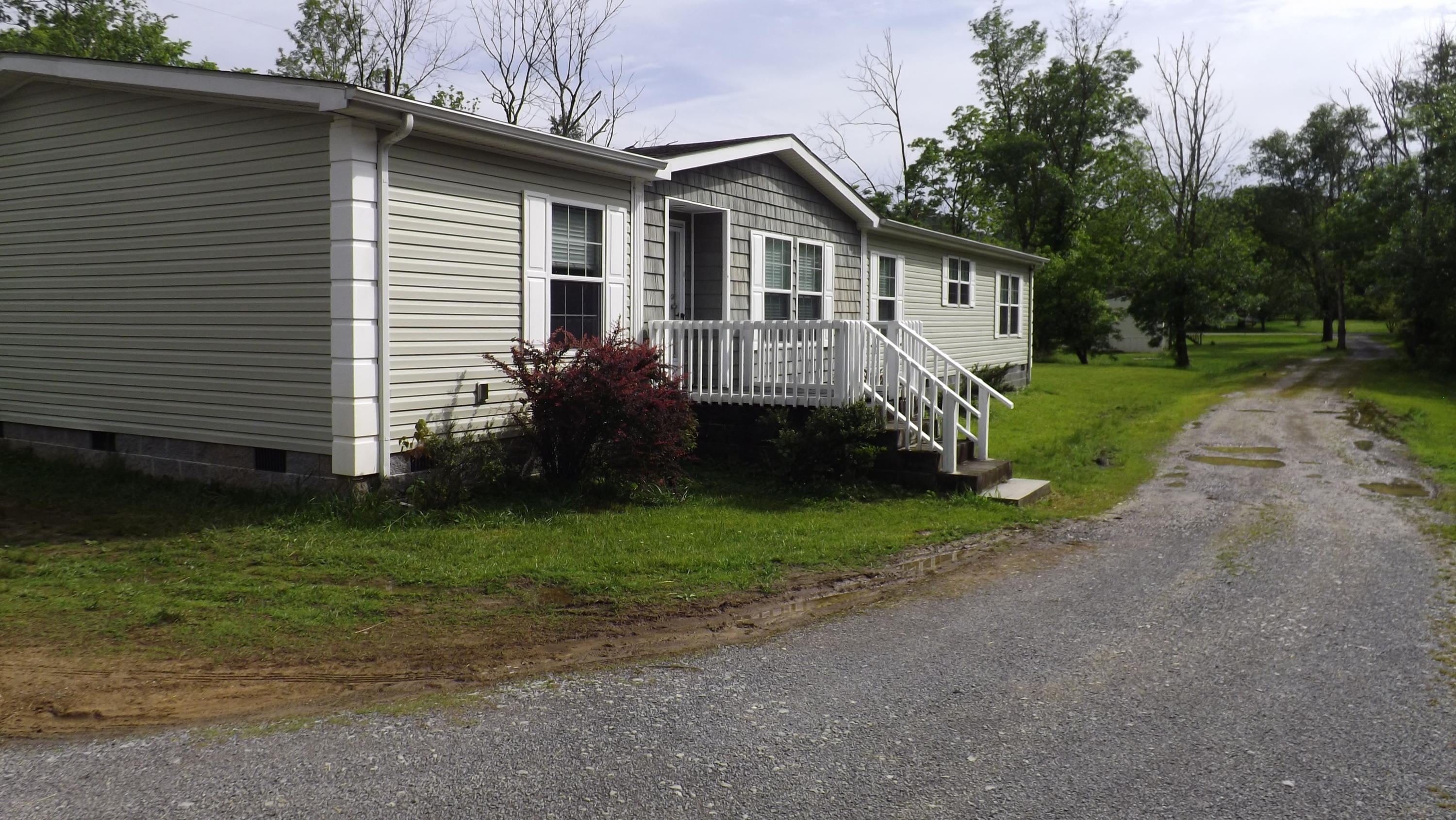 7202 Beelertown Road Powell, TN 37849 - Photo 2 of 20 7202 Beelertown Rd Powell TN 37849