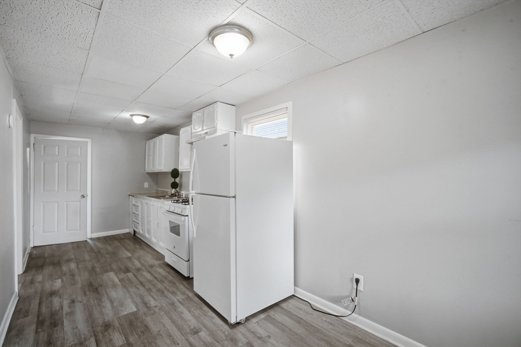 540 Armory Street Springfield, MA 01104 - Photo 14 of 28