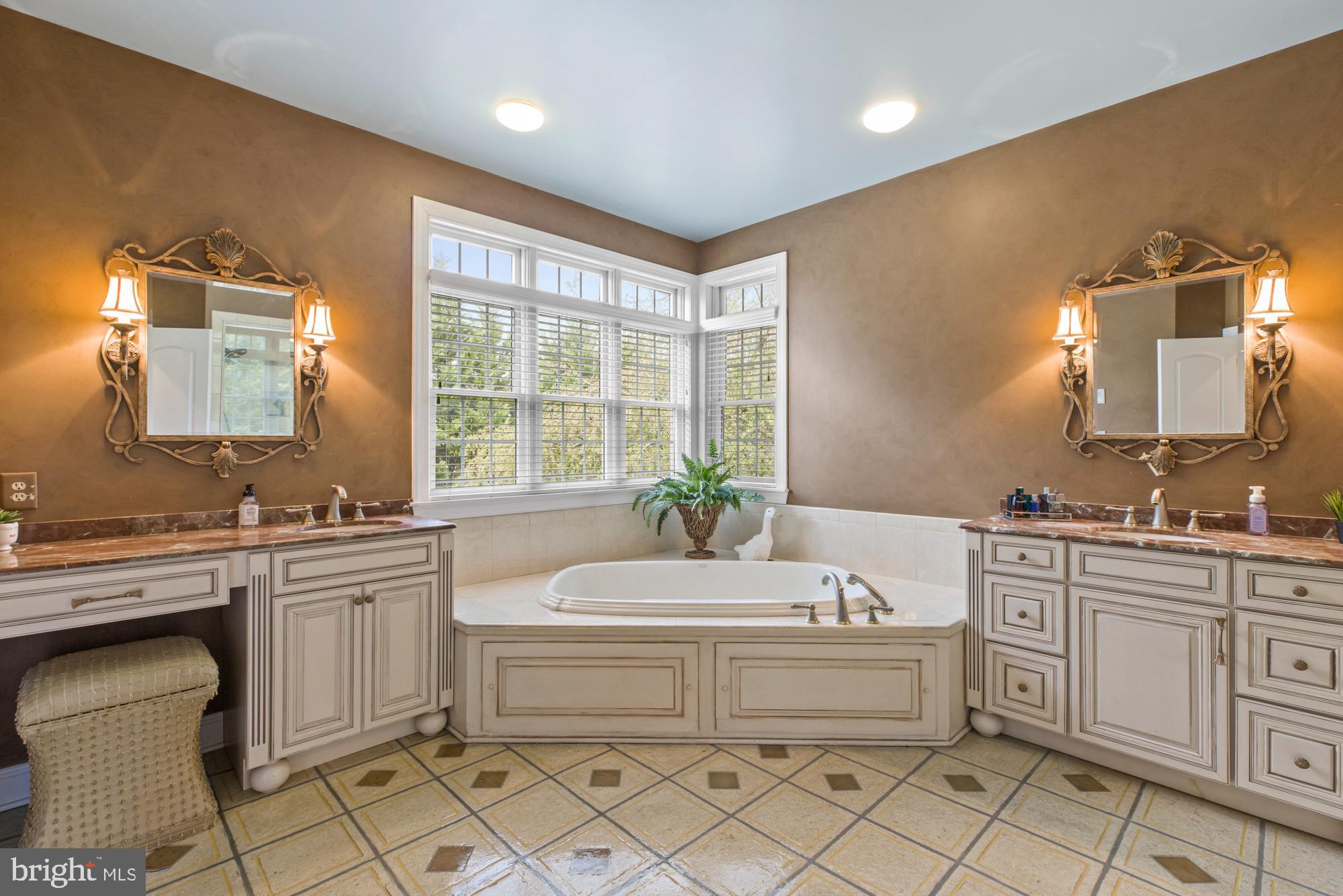 220 Oak Road Hammonton, NJ 08037 - Photo 34 of 60