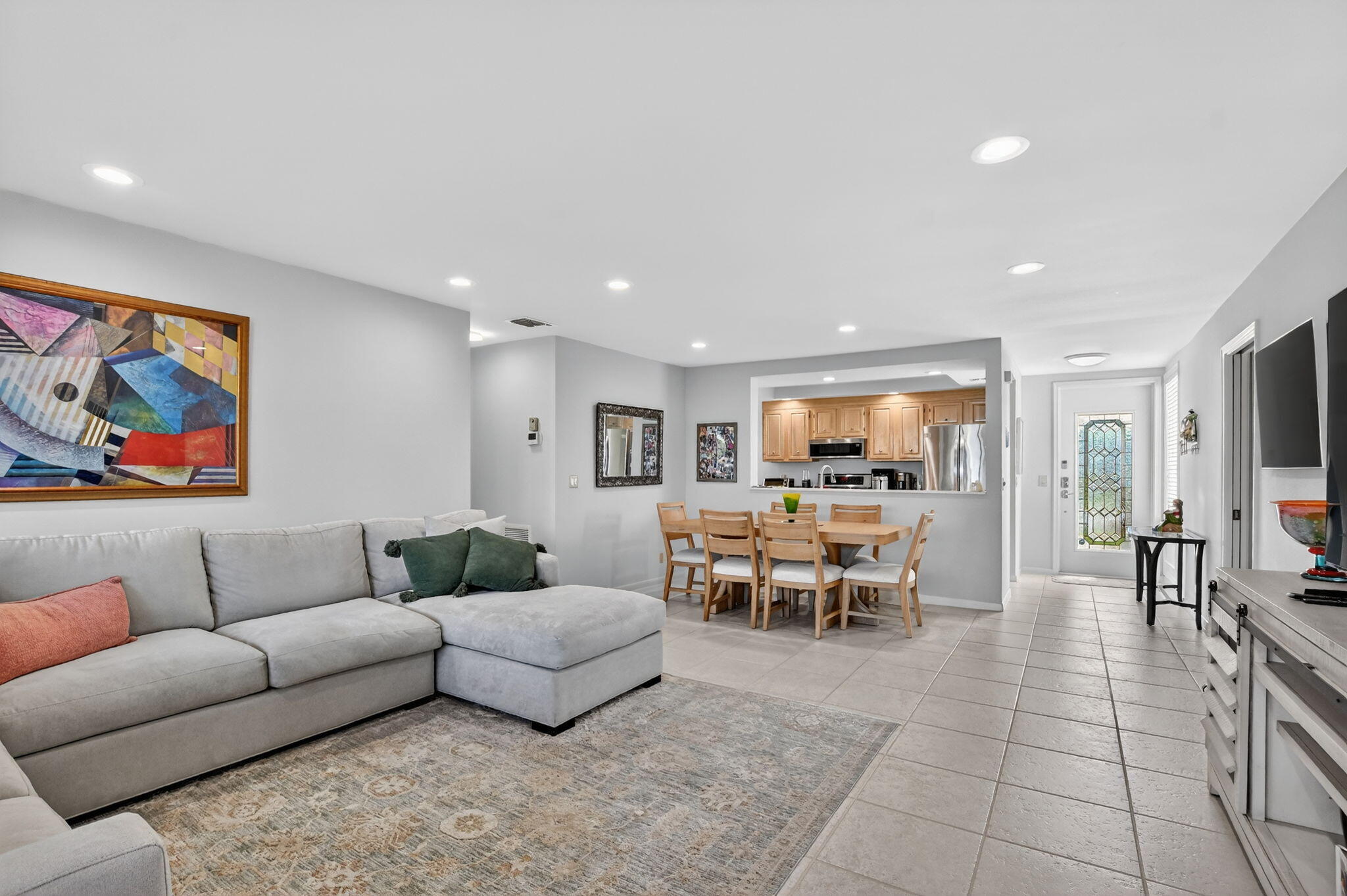 19809 Boca W Drive, Unit 4043 Boca Raton, FL 33434 - Photo 6 of 18 Living room