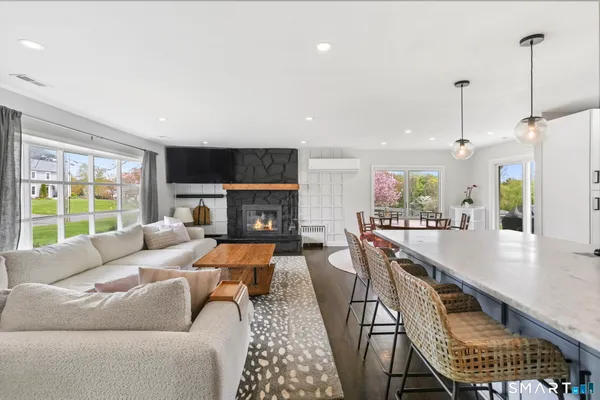 $995,000 | 116 Far Horizon Drive, Easton, CT 06612
