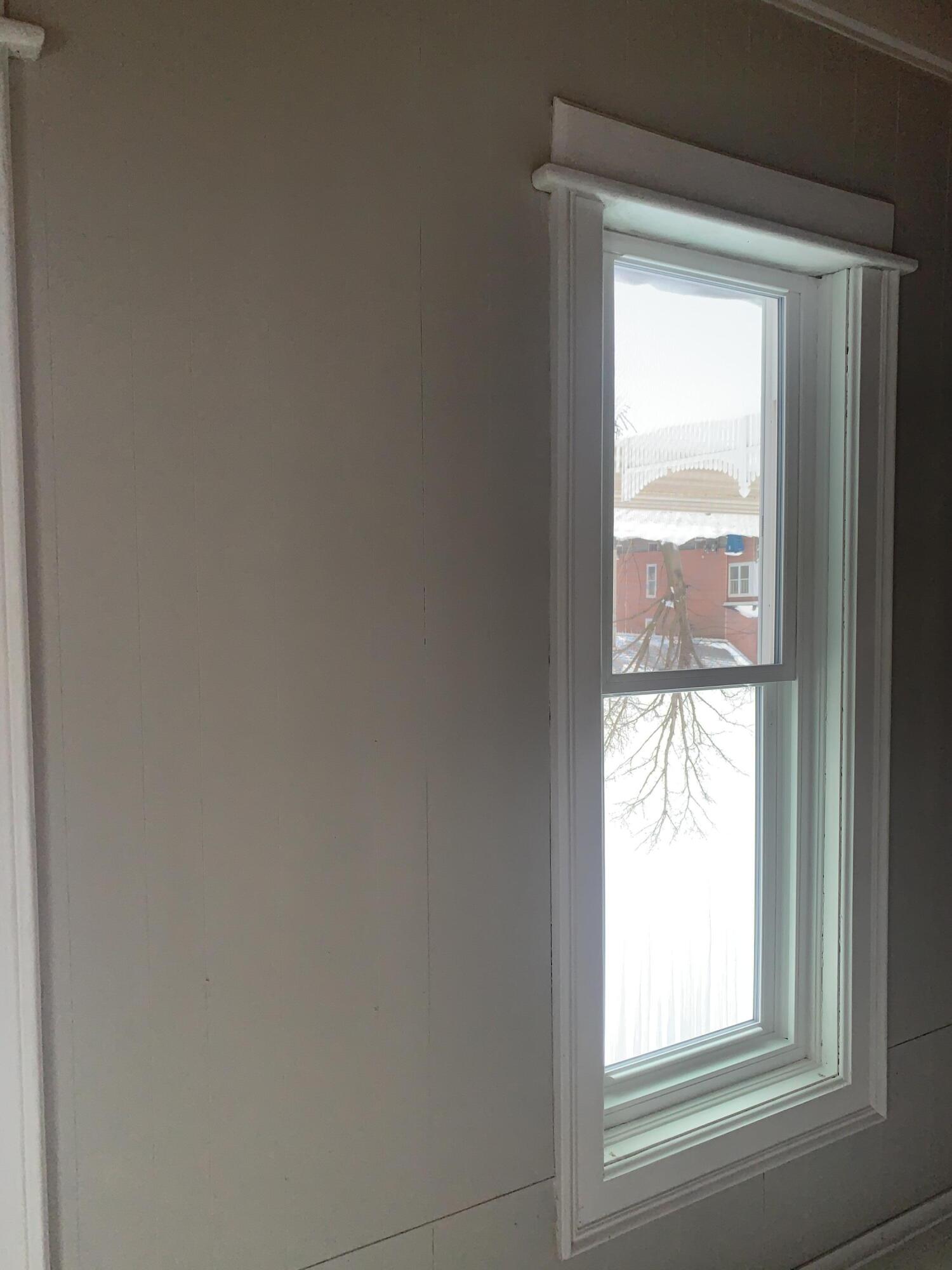 328 4th Street Manistee, MI 49660 - Photo 3 of 14 IMG_5242 (1)