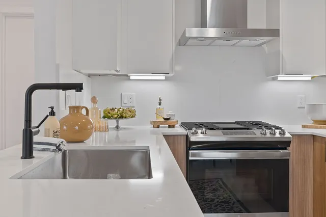 $499,900 | 1905 Albury Cove, Unit D, Austin, TX 78758