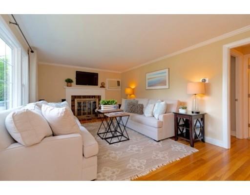 9 Gunderson Road Wilmington, MA 01887 - Photo 4 of 33 Gallery Image 4