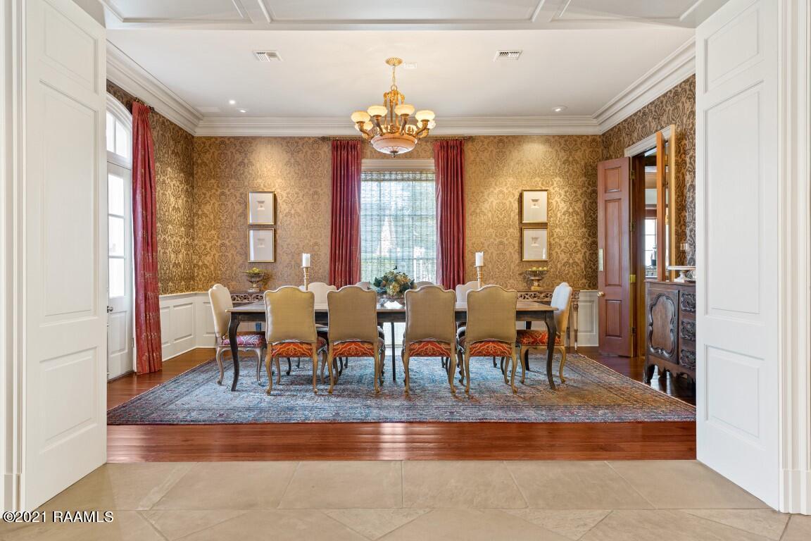 155 Shannon Road Lafayette, LA 70503 - Photo 2 of 50 155 Shannon-2