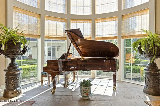 $3,895,000 | 155 Shannon Road, Lafayette, LA 70503