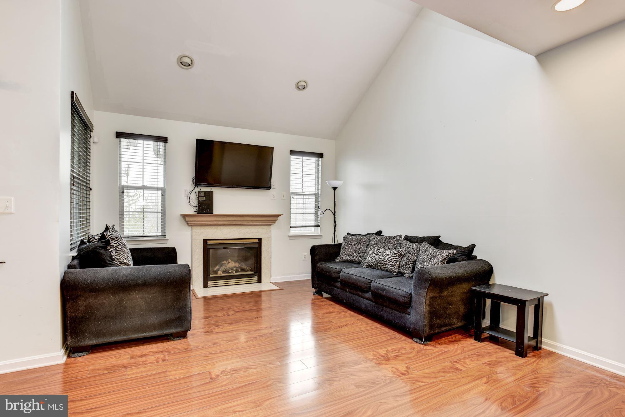 57 Hawk Rise Lane, Unit 304 Owings Mills, MD 21117 - Photo 3 of 17 Living Room