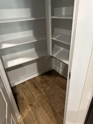 $375,000 | 11710 Canby Oak Drive, Houston, TX 77066