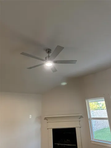 $375,000 | 11710 Canby Oak Drive, Houston, TX 77066