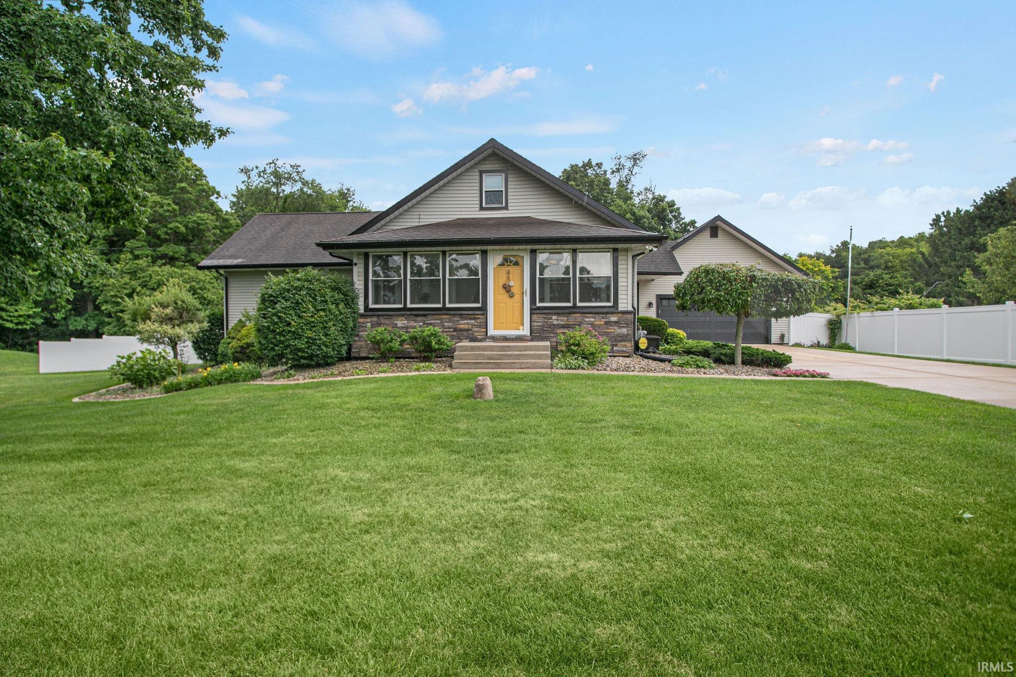 18342 Stateline Road South Bend, IN 46637 - Photo 1 of 34 Gallery Image 1