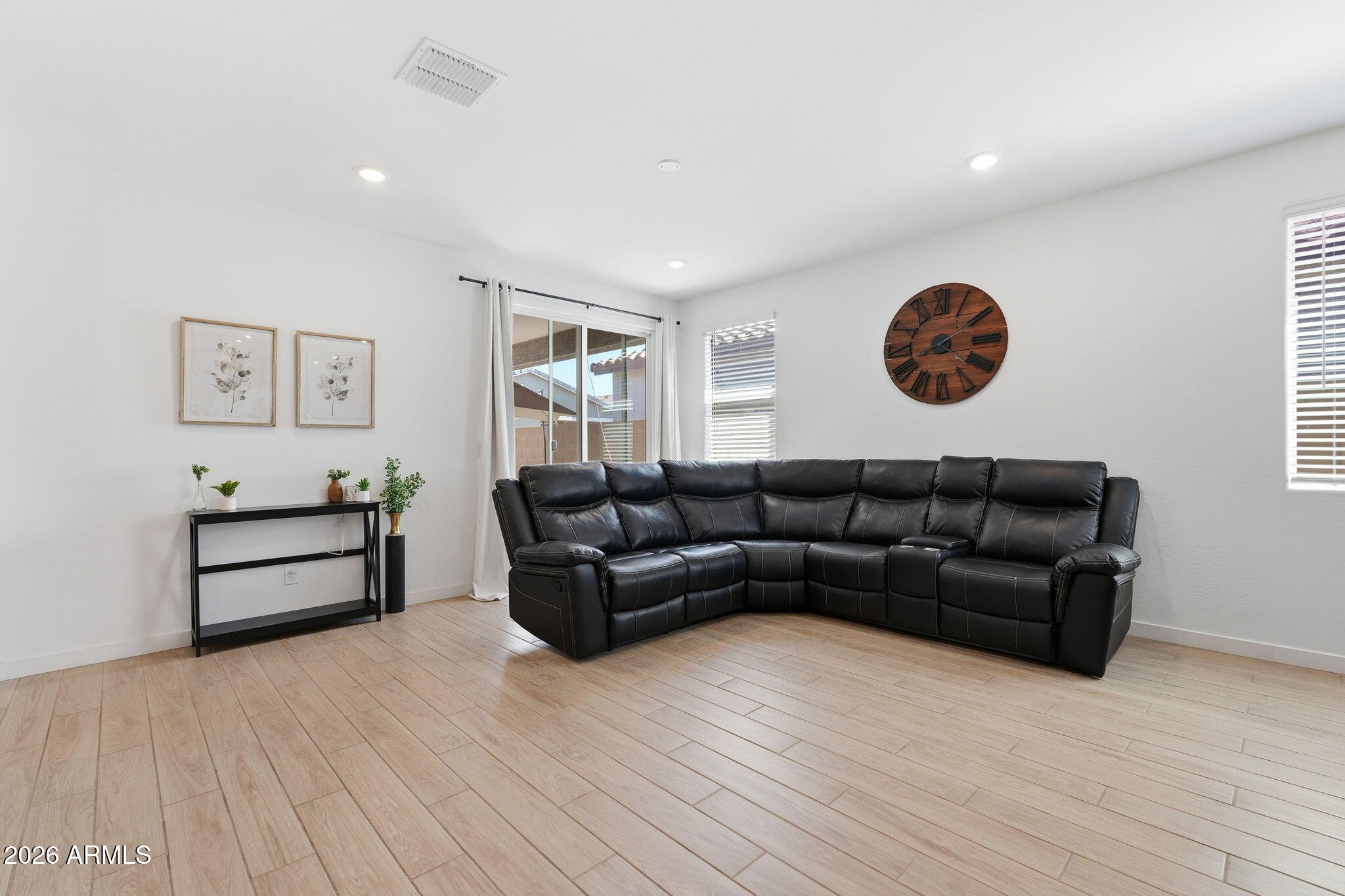 4572 East French Road San Tan Valley, AZ 85143 - Photo 9 of 41 Living area