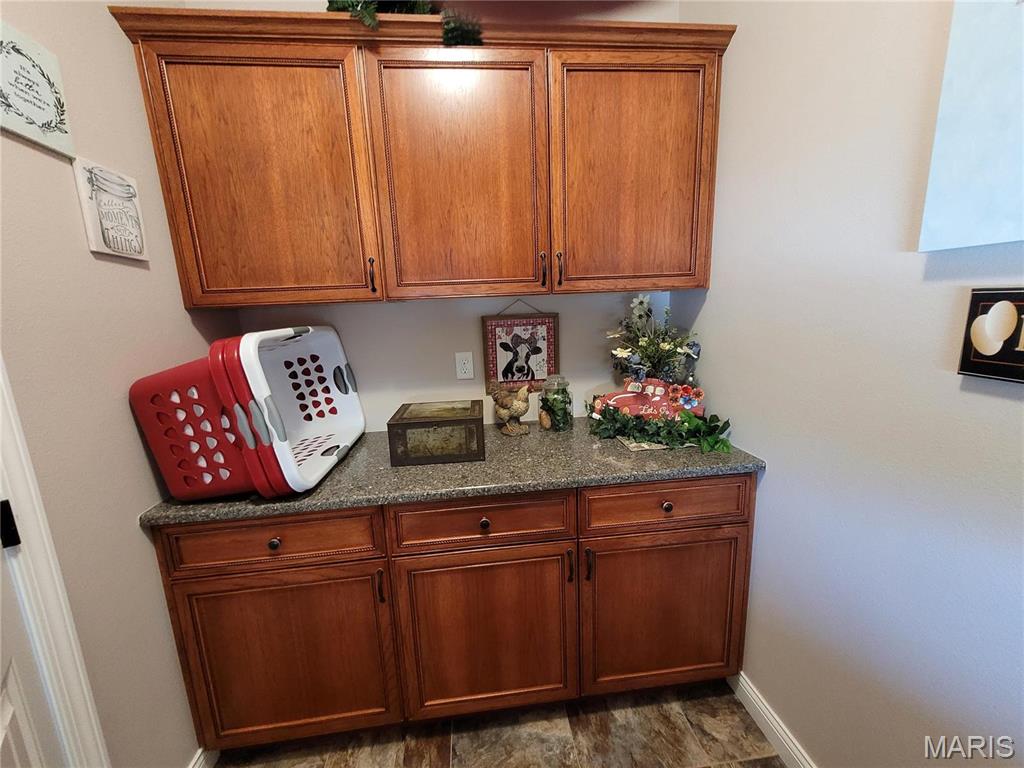10359 Bounds Road Shipman, IL 62685 - Photo 17 of 56