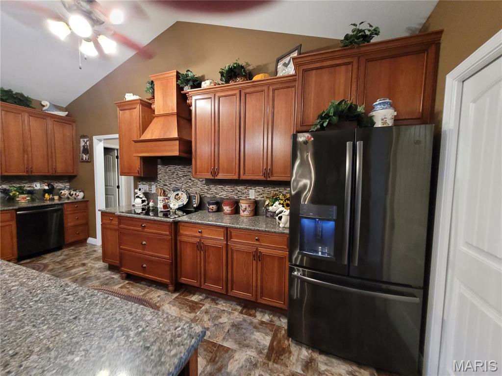 10359 Bounds Road Shipman, IL 62685 - Photo 10 of 56