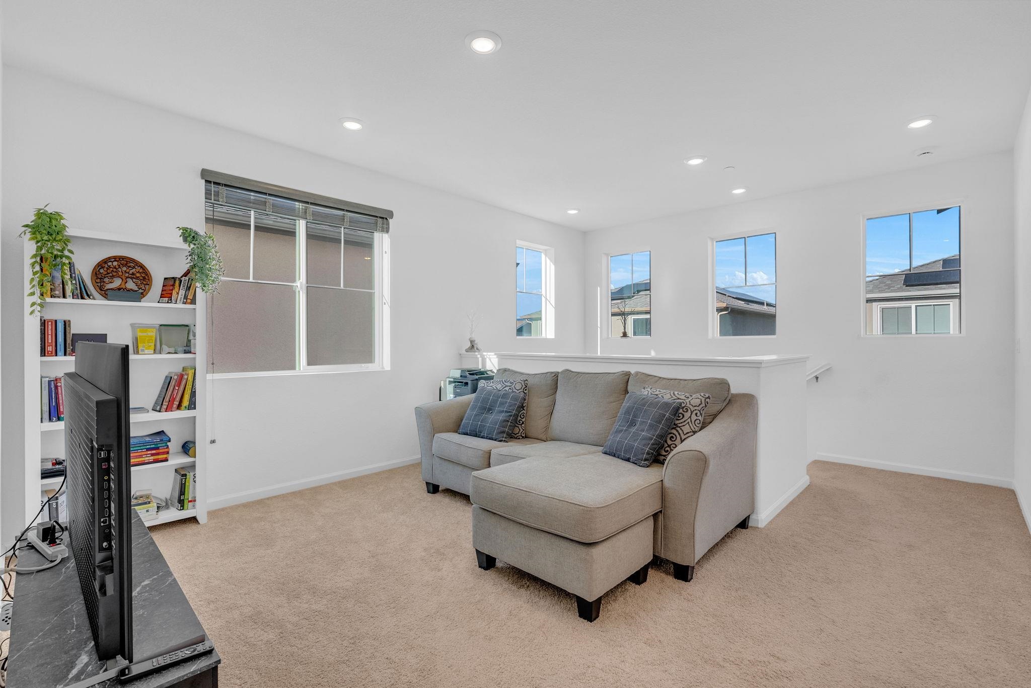 9 Cedar Street Pittsburg, CA 94565 - Photo 14 of 35