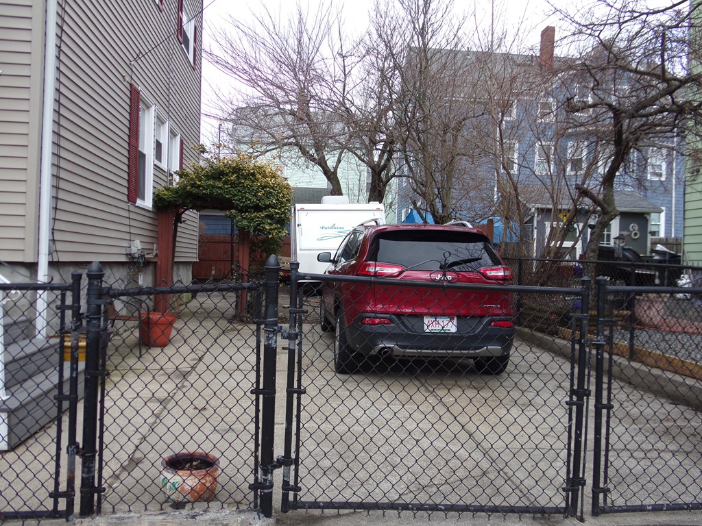 131 Foster Street Fall River, MA 02721 - Photo 6 of 7