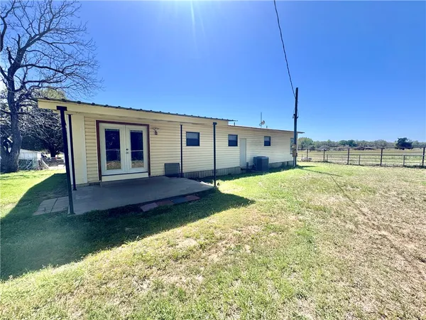 $1,350 | 1465 Highway 36, Caldwell, TX 77836