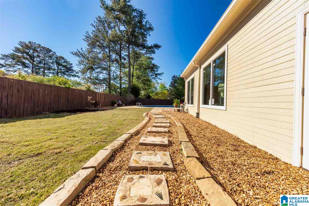 2621 Southminster Road Birmingham, AL 35243 - Photo 36 of 40