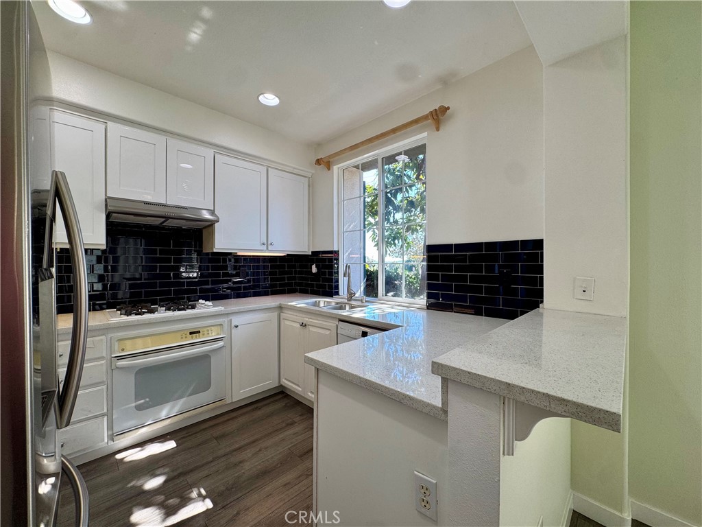 27 Harwick Court Ladera Ranch, CA 92694 - Photo 2 of 24