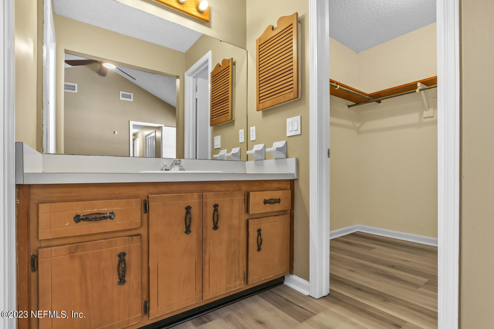 3602 Spring Lake Road Jacksonville, FL 32210 - Photo 16 of 27 Owner's Suite