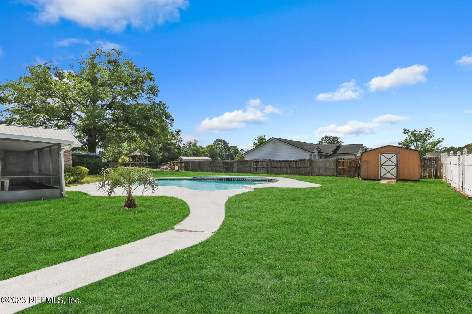 3602 Spring Lake Road Jacksonville, FL 32210 - Photo 27 of 27 Large Backyard