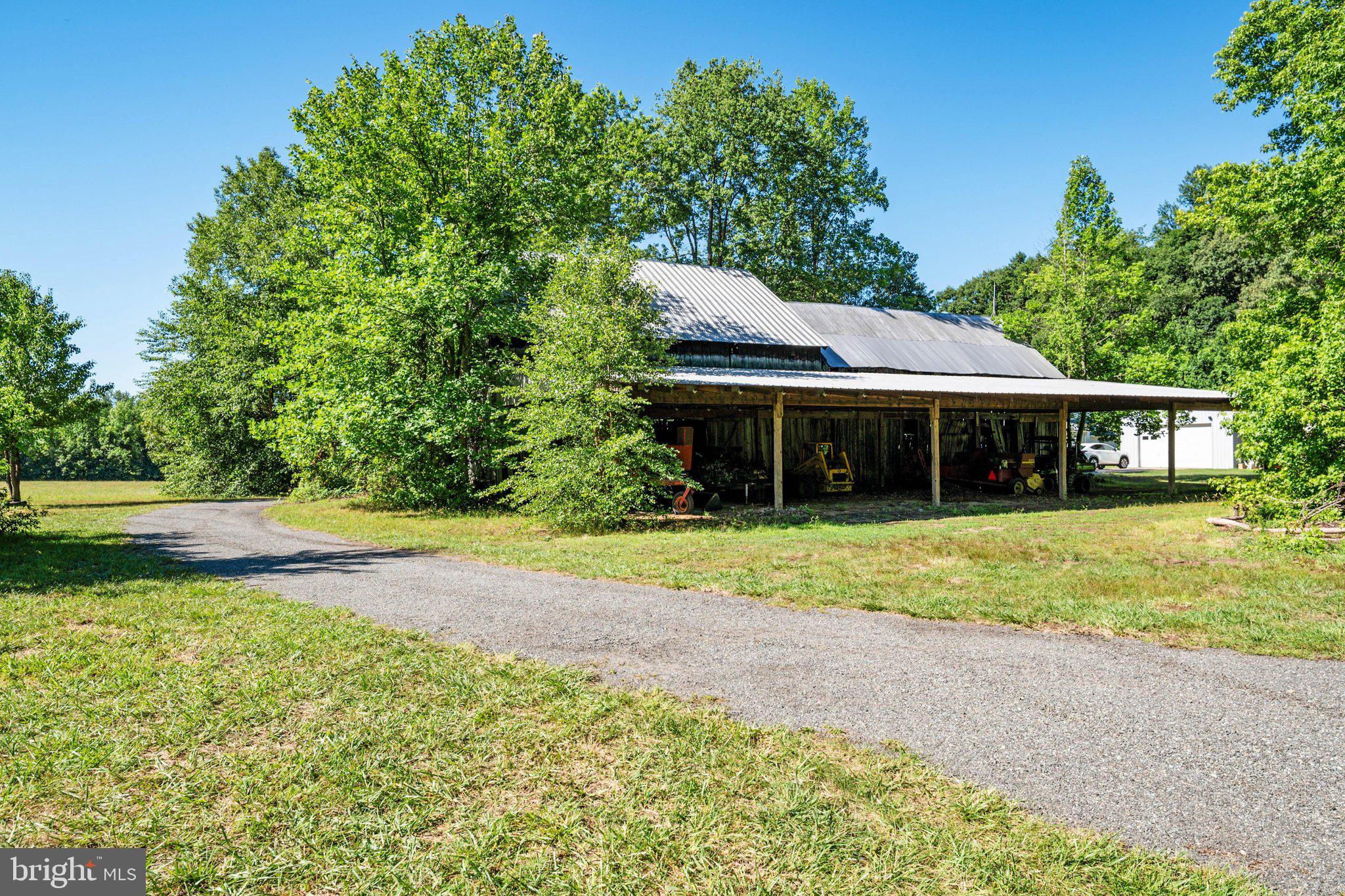 1524 Governor Bridge Road Davidsonville, MD 21035 - Photo 23 of 28 2nd barn offers space for animals or storage