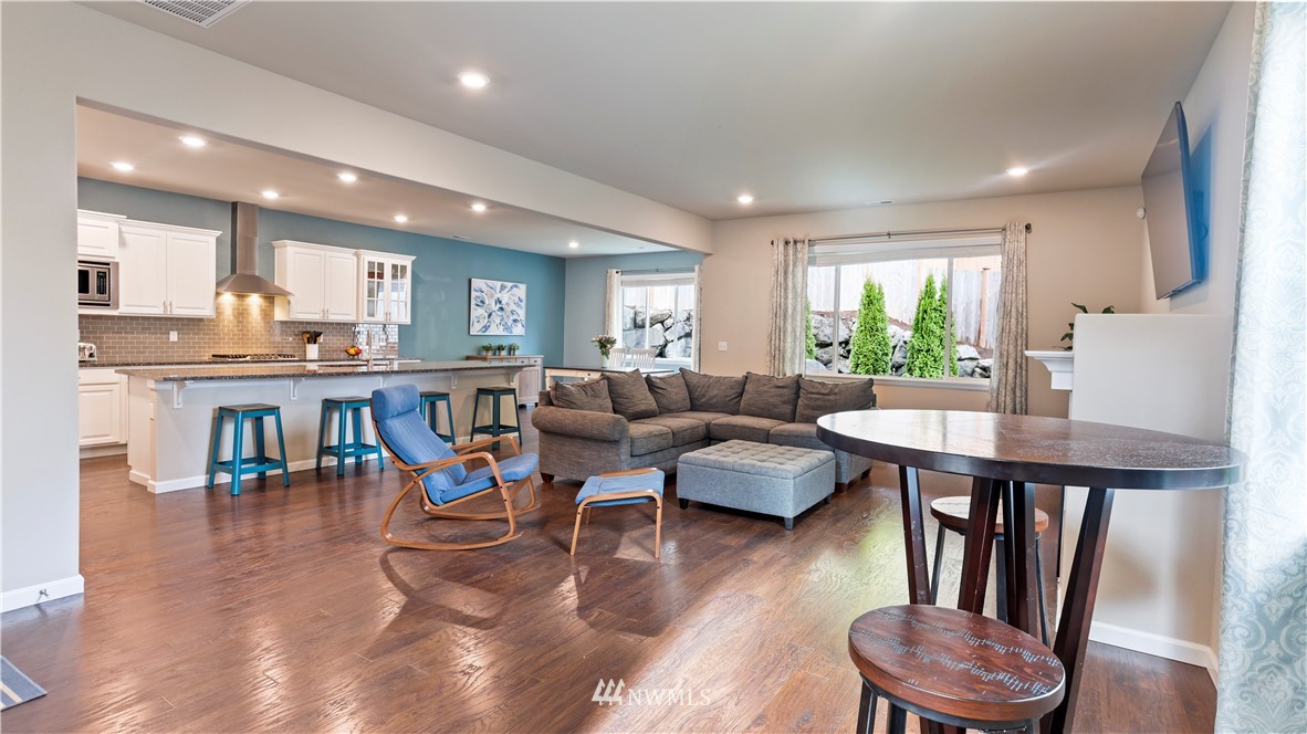 15908 Meridian Avenue South Bothell, WA 98012 - Photo 19 of 36