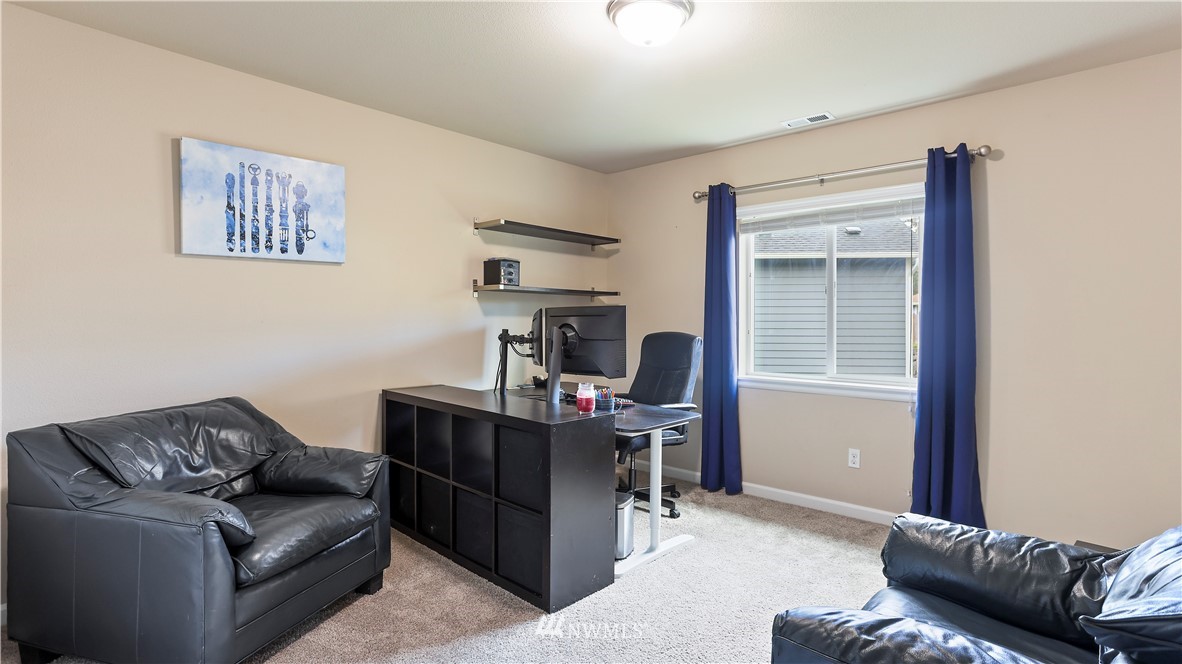 15908 Meridian Avenue South Bothell, WA 98012 - Photo 20 of 36