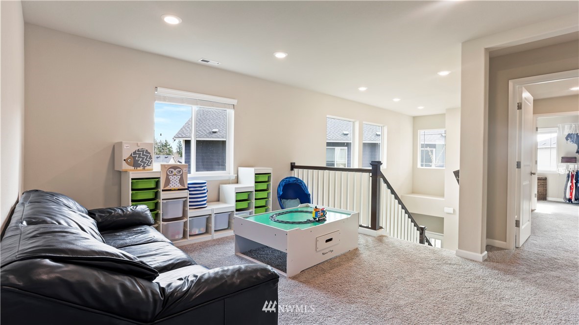 15908 Meridian Avenue South Bothell, WA 98012 - Photo 24 of 36