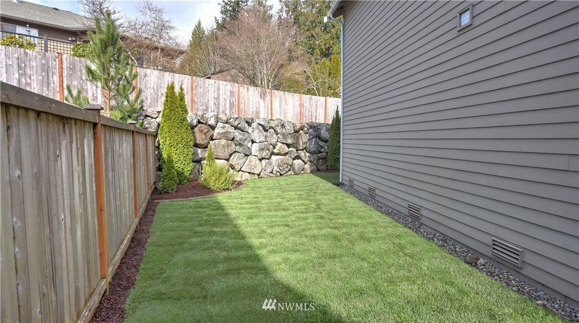 15908 Meridian Avenue South Bothell, WA 98012 - Photo 32 of 36