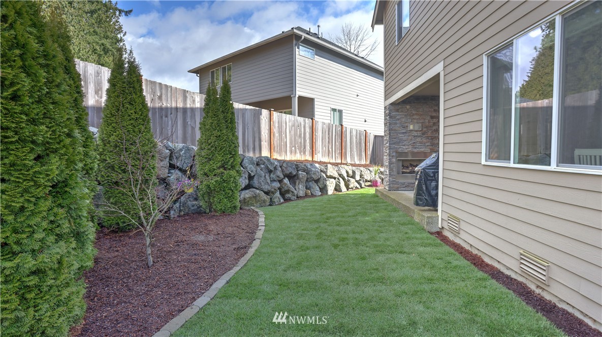 15908 Meridian Avenue South Bothell, WA 98012 - Photo 33 of 36