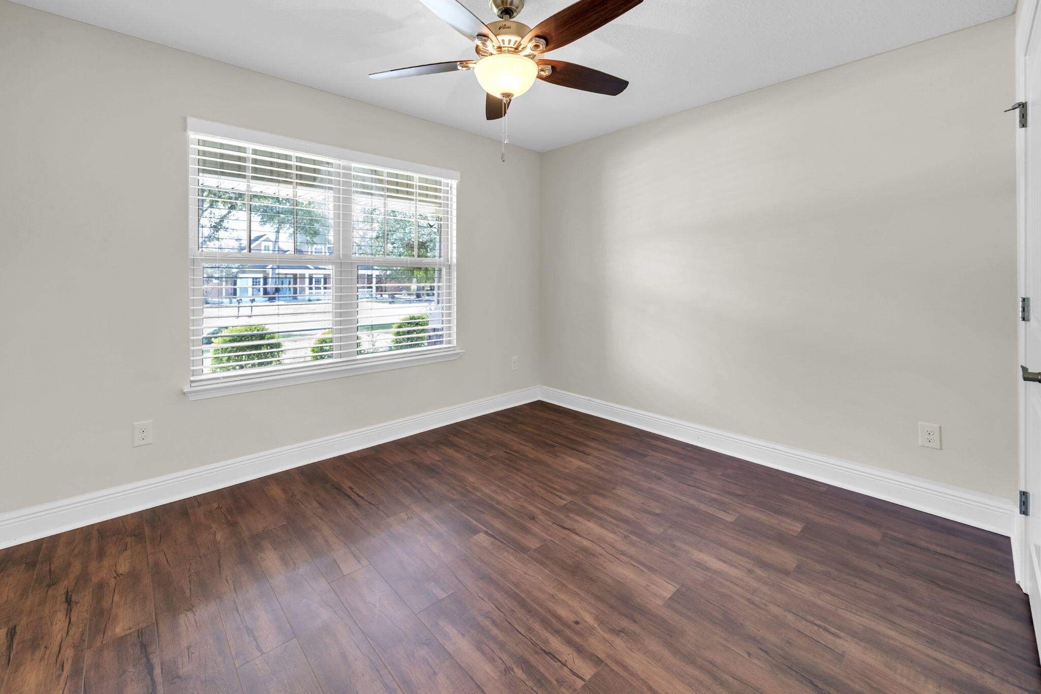 805 Symphony Way Freeport, FL 32439 - Photo 29 of 67 23-web-or-mls-DSC01105