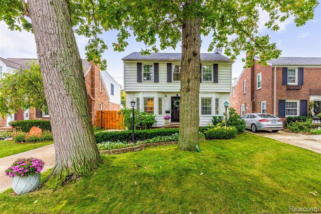 1315 Hampton Road Grosse Pointe, MI 48236 - Photo 43 of 60