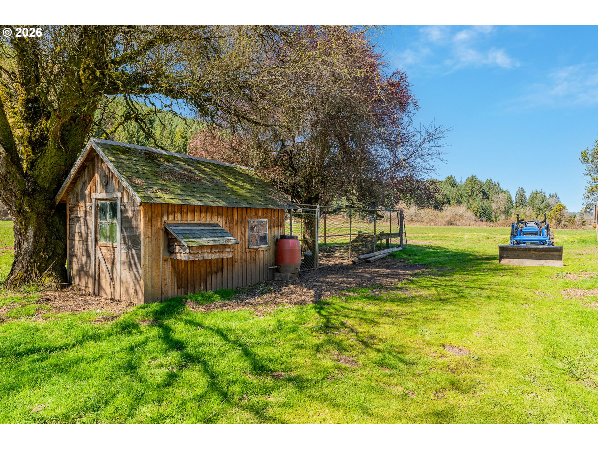 16515 Highway 47 Banks, OR 97106 - Photo 39 of 48 a backyard of a house with table and chairs