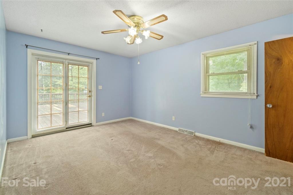 1912 Normandy Road Kannapolis, NC 28081 - Photo 14 of 43 a view of an empty room with a window
