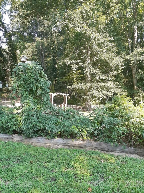 1912 Normandy Road Kannapolis, NC 28081 - Photo 41 of 43 a view of a garden
