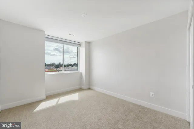 $2,050 | 19520 Village Walk Drive, Unit 3101, Montgomery Village, MD 20886